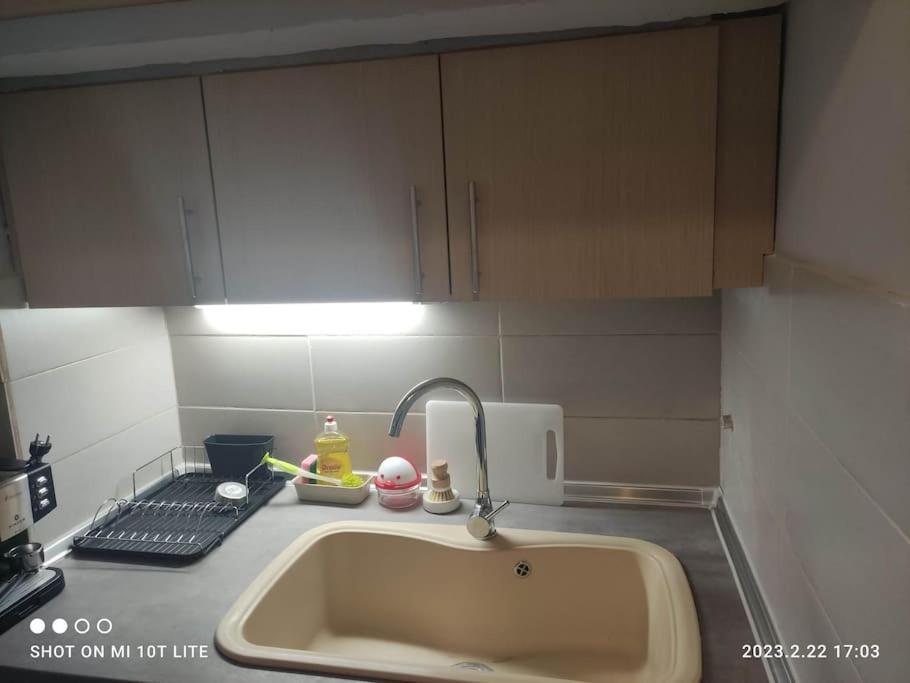 Aigli Sea View Apartment Солун Екстериор снимка